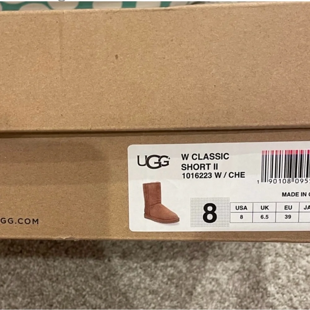 UGG classic short II - Picture 1 of 5